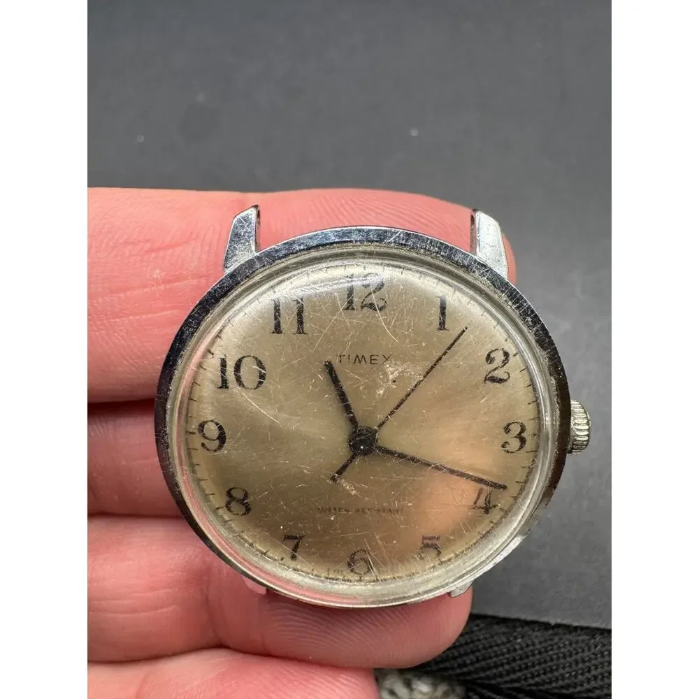 Vintage TIMEX MARLIN Great Britain 1971 Men's Hand Wind Watch Silver Tone 31mm